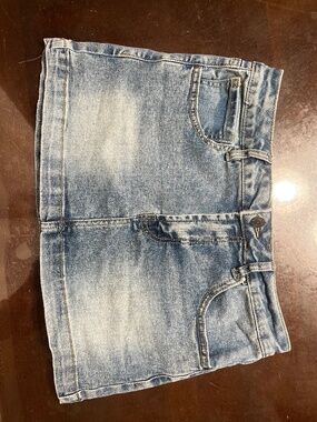 Statement Denim Mini Skirt - Light Wash - Size 5/27